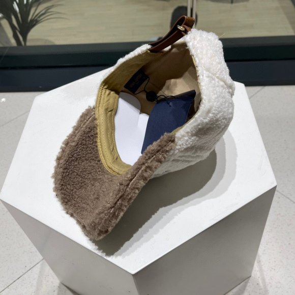 💎✨AUTHENTIC✨💎Louis Vuitton hat - Picture 6 of 8